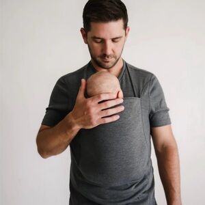 LALABU Gray Short Sleeve Baby-wearing Men's Shirt Large